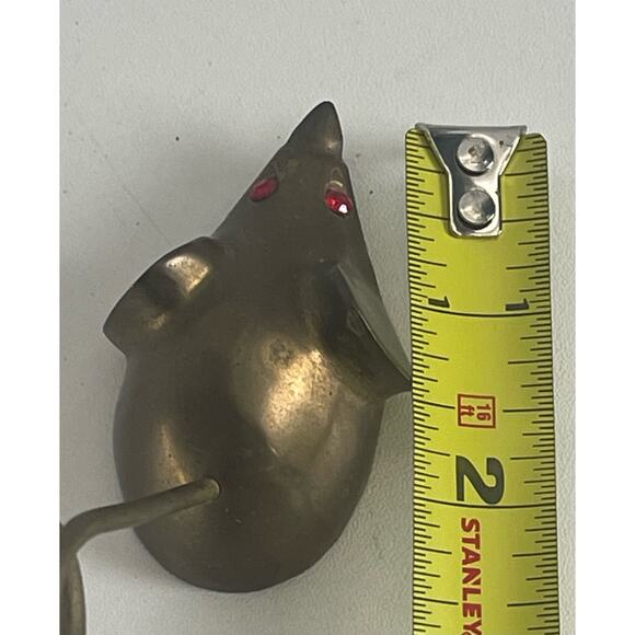 Vintage Solid Brass Mouse, Rudy Rhinestone Eyes, Extra Long Tail - Picture 4 of 4